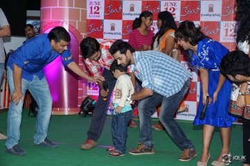 Kerintha Movie Team at Manjeera Mall Kukatpally